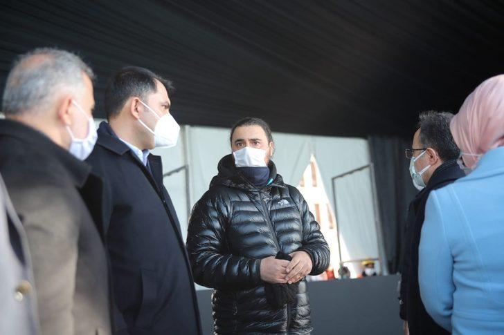 Bakan Kurum, deprem konutlarını inceledi G4