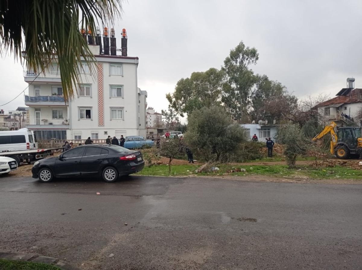 Antalya&rsquo;da silahlı kavga: 1&rsquo;i ağır 3 yaralı