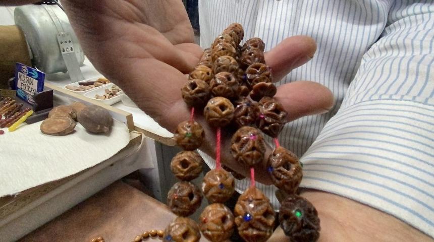 Mesleğini bıraktı tespih üretmeye başladı: Tanesi 70 bin TL'den satıyor