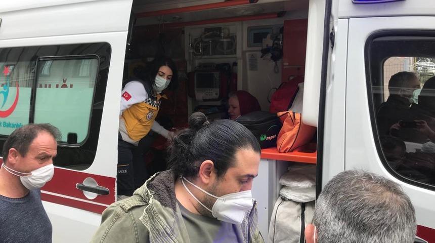 Komşular arasındaki 'bebek sesi' tartışması bıçaklı kavgaya dönüştü: 4 yaralı