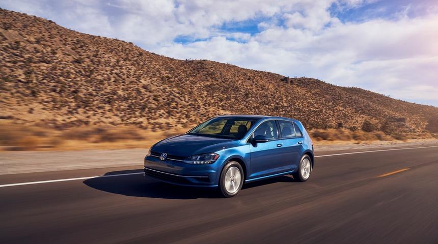 Volkswagen Golf &uuml;retimi bitiyor, GTI ve R bu son baharda geliyor