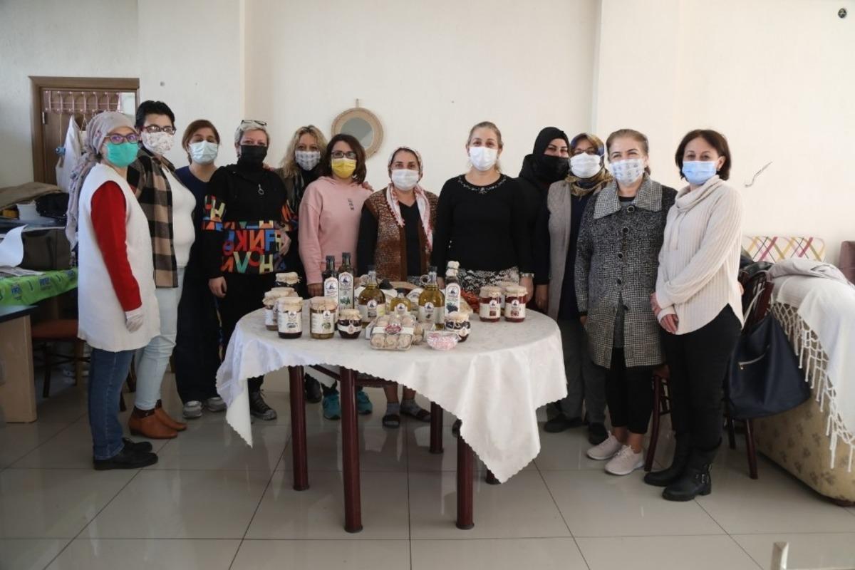 At&ccedil;alı kadınlar Aydın B&uuml;y&uuml;kşehir Belediyesi&rsquo;nin de verdiği destekle kadınlara &ouml;rnek oluyor