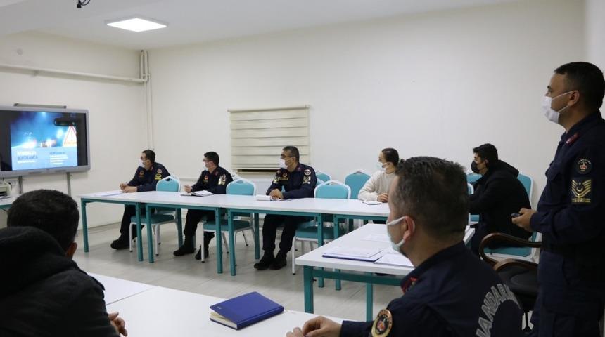 &ldquo;İyi Dersler Şof&ouml;r Amca&rdquo; projesi kapsamında eğitimcilere seminer verildi