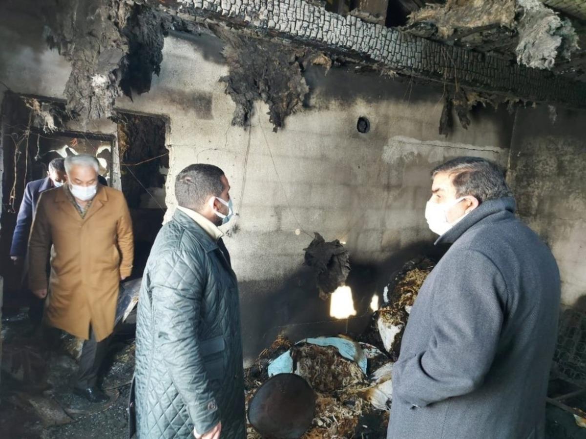 Başkan &Ccedil;alkın&rsquo;ndan evi yanan Acar ailesine anlamlı ziyaret