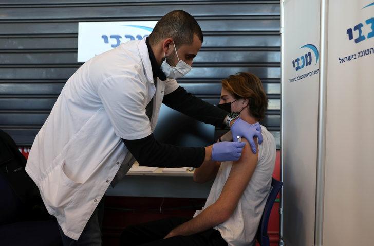 İsrail, korona aşısı programına 16-18 yaş grubunu da dahil etti