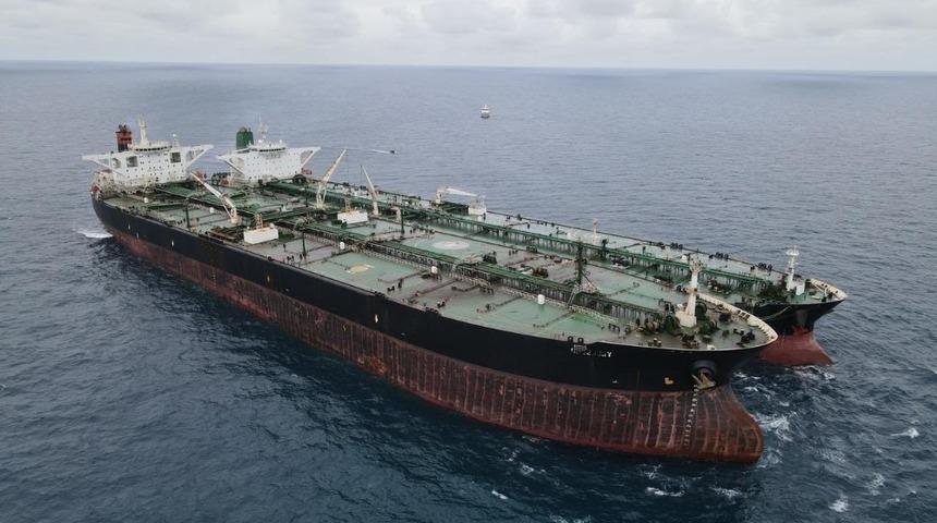 Endonezya, İran ve Panama bandıralı tankerlere el koydu