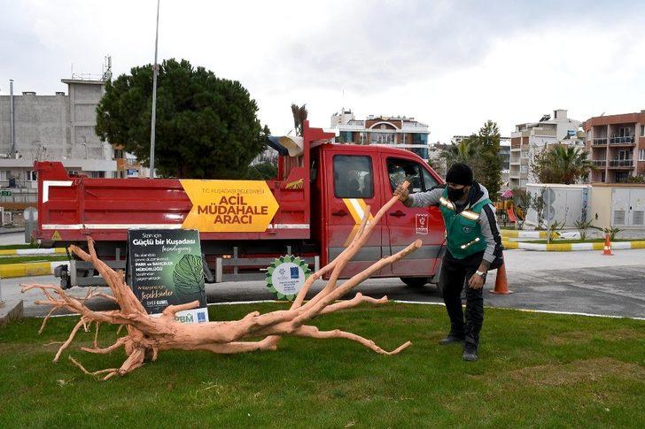 Kuşadası caddelerinde geri dönüştürülebilir malzemeler kullanılmaya başlandı G4