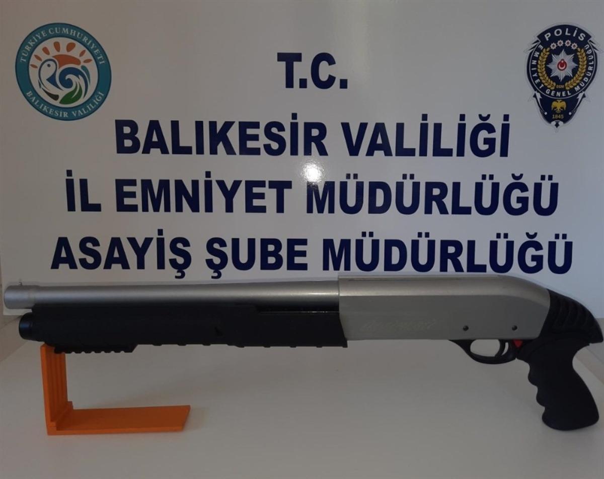 Balıkesir&rsquo;de polis son 1 haftada aranan şahsı yakaladı
