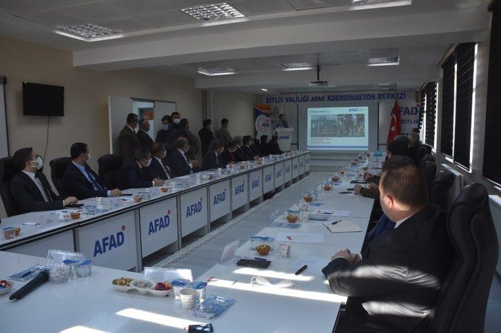 Bitlis’te İl Afet Risk Azaltma Planı Bilgilendirme toplantısı düzenlendi G4
