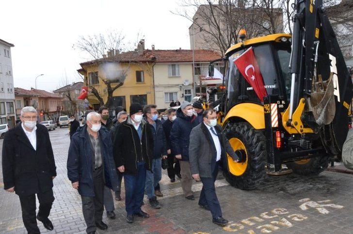 Emet Belediyesi’ne 7 hizmet aracı daha G3