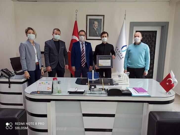 Manisa CBÜ sağlıkçılar için video laringoskop cihazı geliştirdi G2