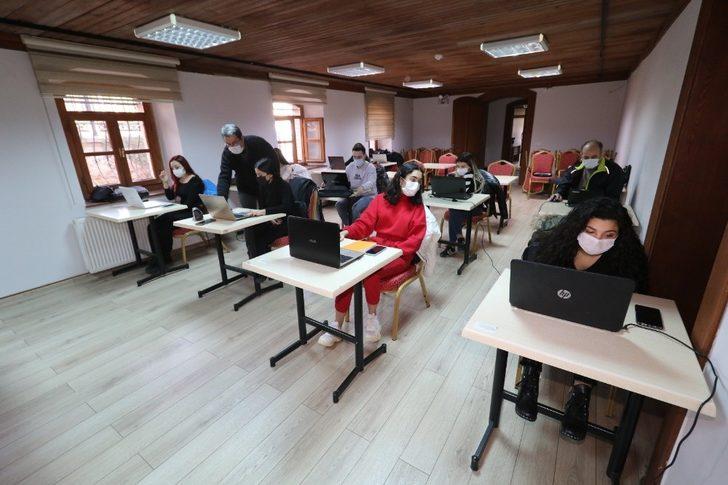 Manisa’da iş fırsatı sağlayan kursa ilgi G2