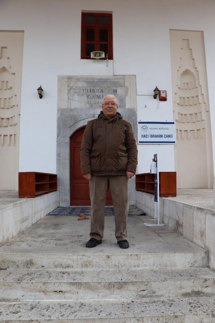 Kuşadası’ndaki tarihi camide restorasyon devam ediyor G4