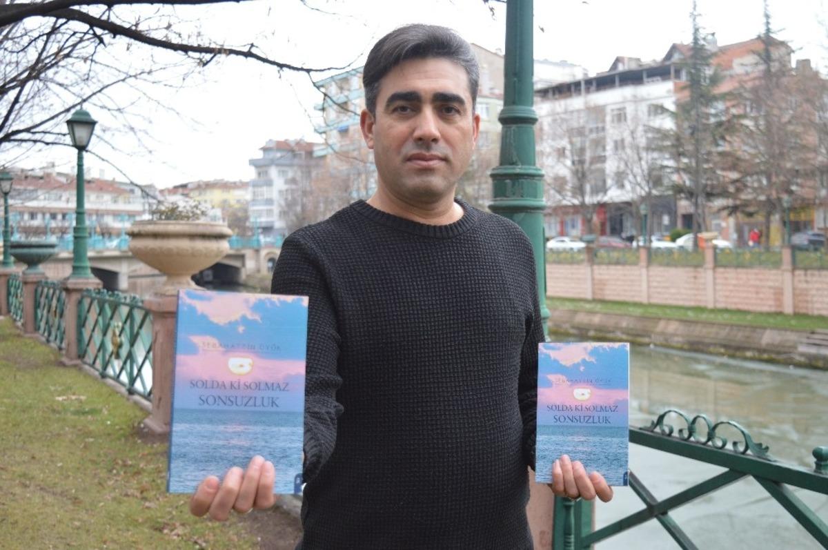 Kaybettiği şiirlerin yerine y&uuml;zlercesini yazarak kitap &ccedil;ıkardı