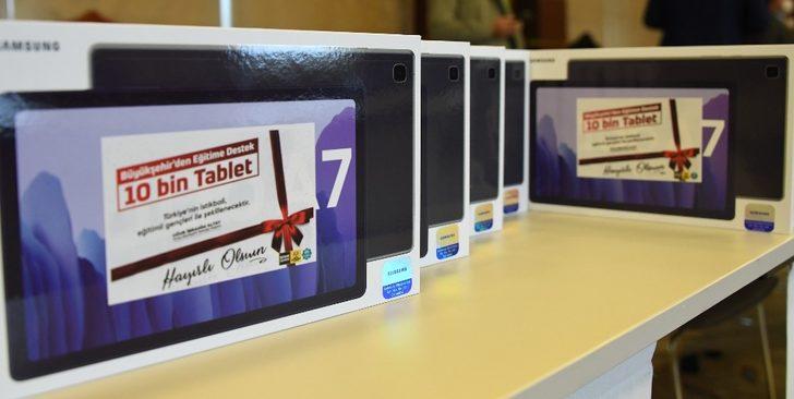 Konya Büyükşehir’den eğitime 10 bin tablet desteği G2
