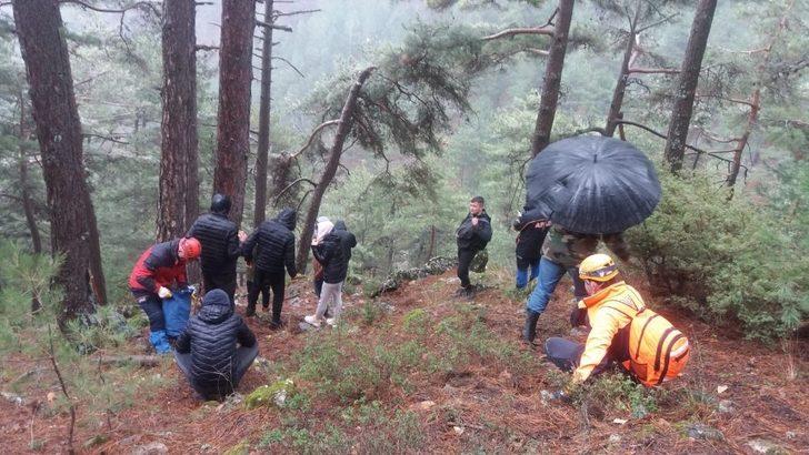 Dağda kaybolan 3 kafadar sokağa çıkmadan 9 bin 450 TL ceza G1