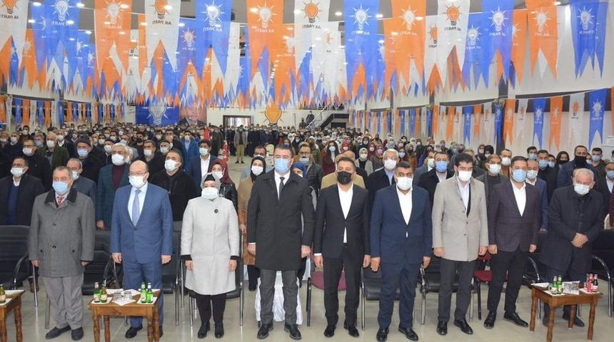 Parti kongreleri neden tartışılıyor, Covid d&ouml;neminde nasıl yapılabiliyor?