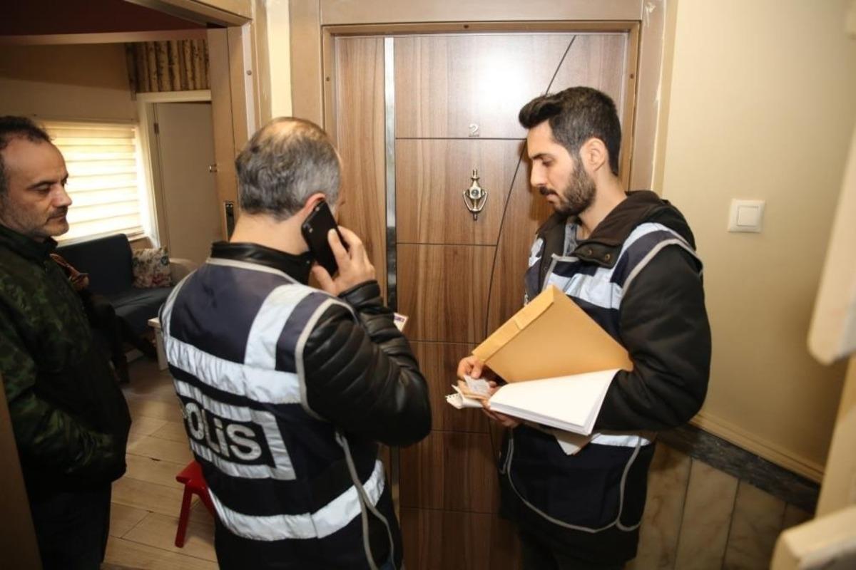 Fuhuş operasyonunda 2 adreste 5 kişiye 4 bin 300 TL idari para cezası