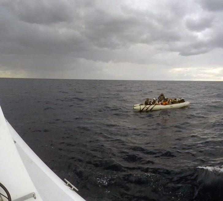 21 düzensiz göçmen kurtarıldı G2