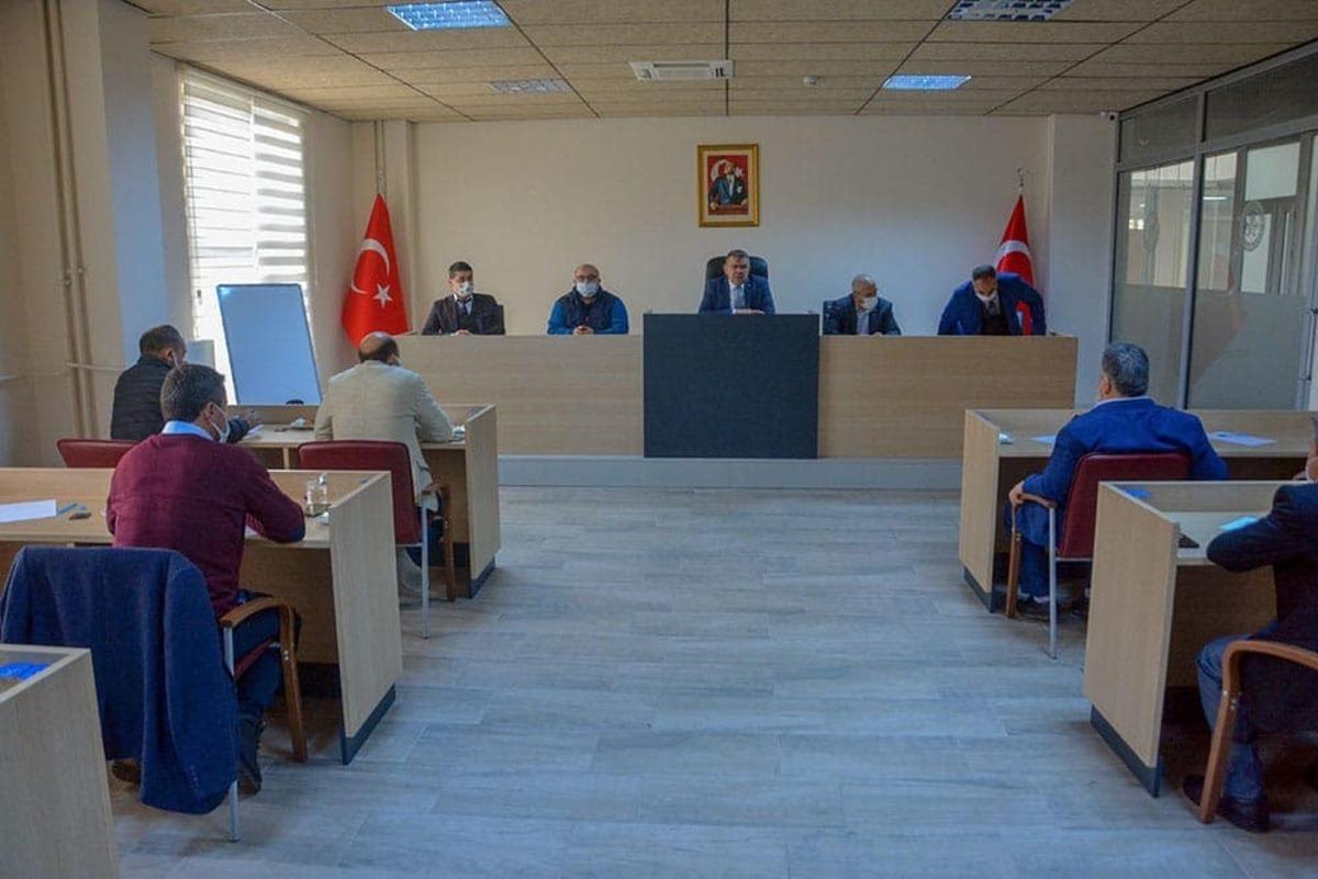 Başkan G&uuml;ler, muhtarlar ile buluştu