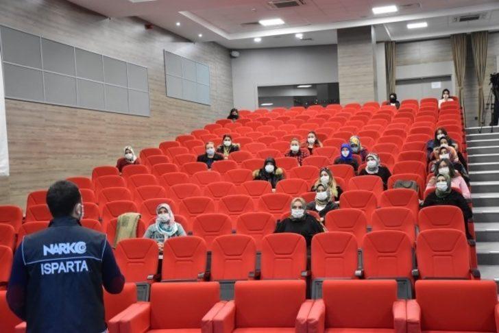 Isparta’da 3 bin 579 kişiye narkotik eğitimi verildi G3