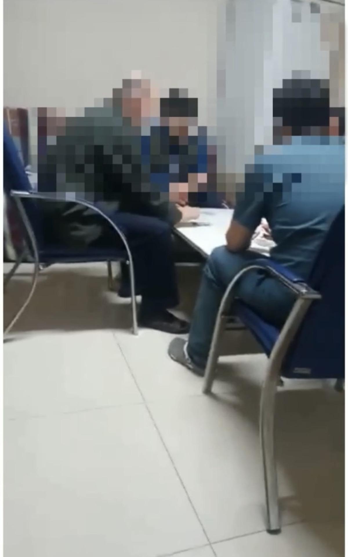 Meslektaşları korona ile m&uuml;cadele ederken onlar kumar oynamış