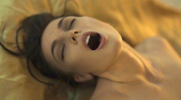 Sürekli orgazm olan kadınlardan 5 öneri G4