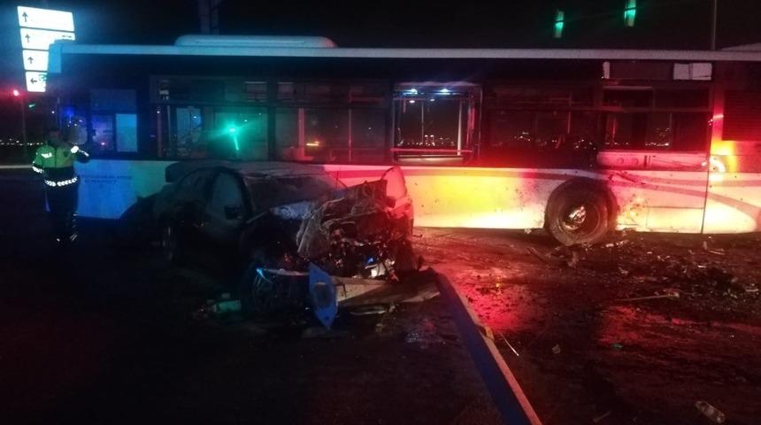 İzmir’de feci kaza: 2 yaralı