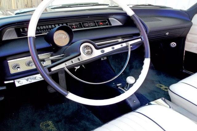 1963-Chevy-Impala-4