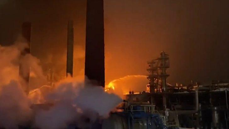 Rusya’da petrol rafinerisinde yangın G4
