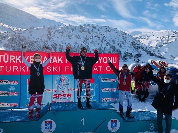 Ağrılı sporcu Berfin Balkis Türkiye şampiyonu oldu G2