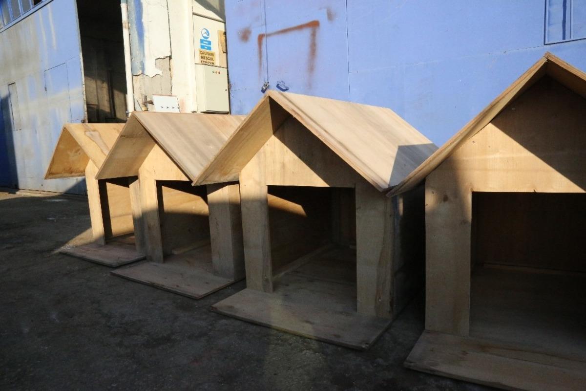 G&ouml;lbaşı Belediyesi atıklardan sokak kul&uuml;besi &uuml;retti