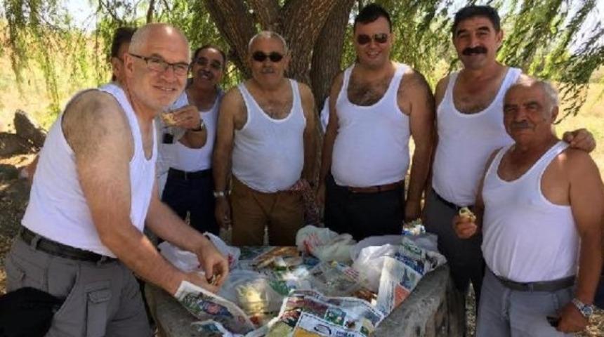 Atlet giyip iktidara b&ouml;yle seslendiler