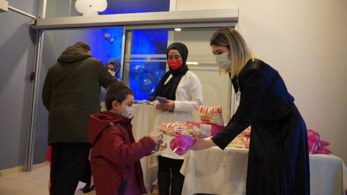 Ke&ccedil;i&ouml;renli miniklerin 3D sinema keyfi başladı