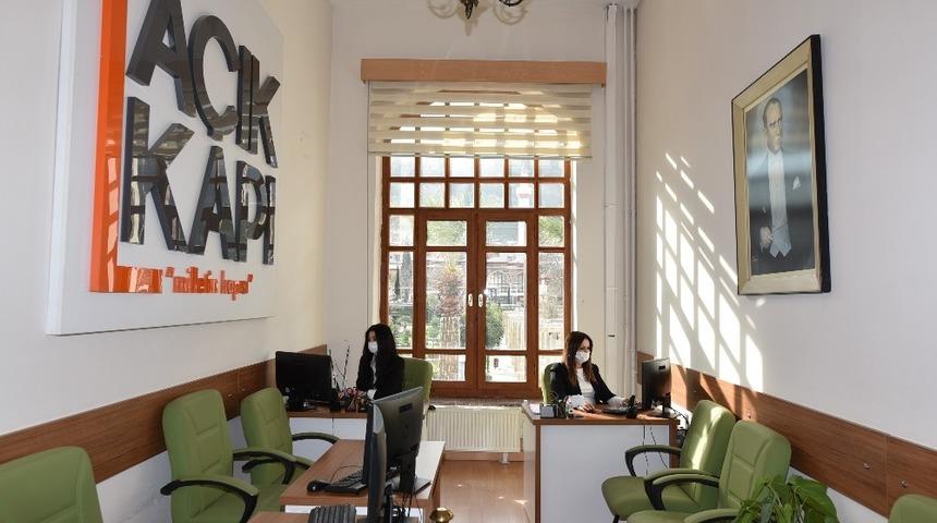 Manisa&rsquo;da 2020 yılında &lsquo;A&ccedil;ık Kapı&rsquo;ya 52 bin 495 başvuru yapıldı