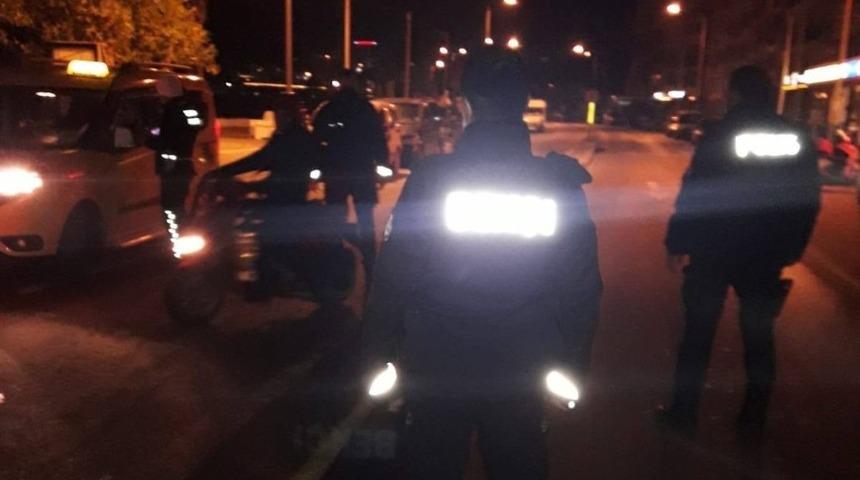 Kuşadası’nda otele kumar operasyonu, 5 kişi gözaltına alındı