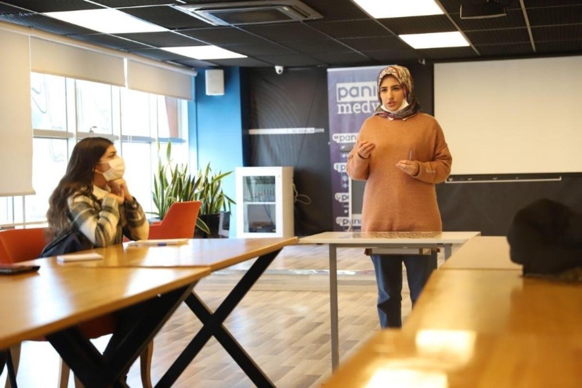 Mardin B&uuml;y&uuml;kşehir Belediyesi Gen&ccedil;lik Merkezi, gen&ccedil;lerin ilgi odağı olmayı s&uuml;rd&uuml;r&uuml;yor