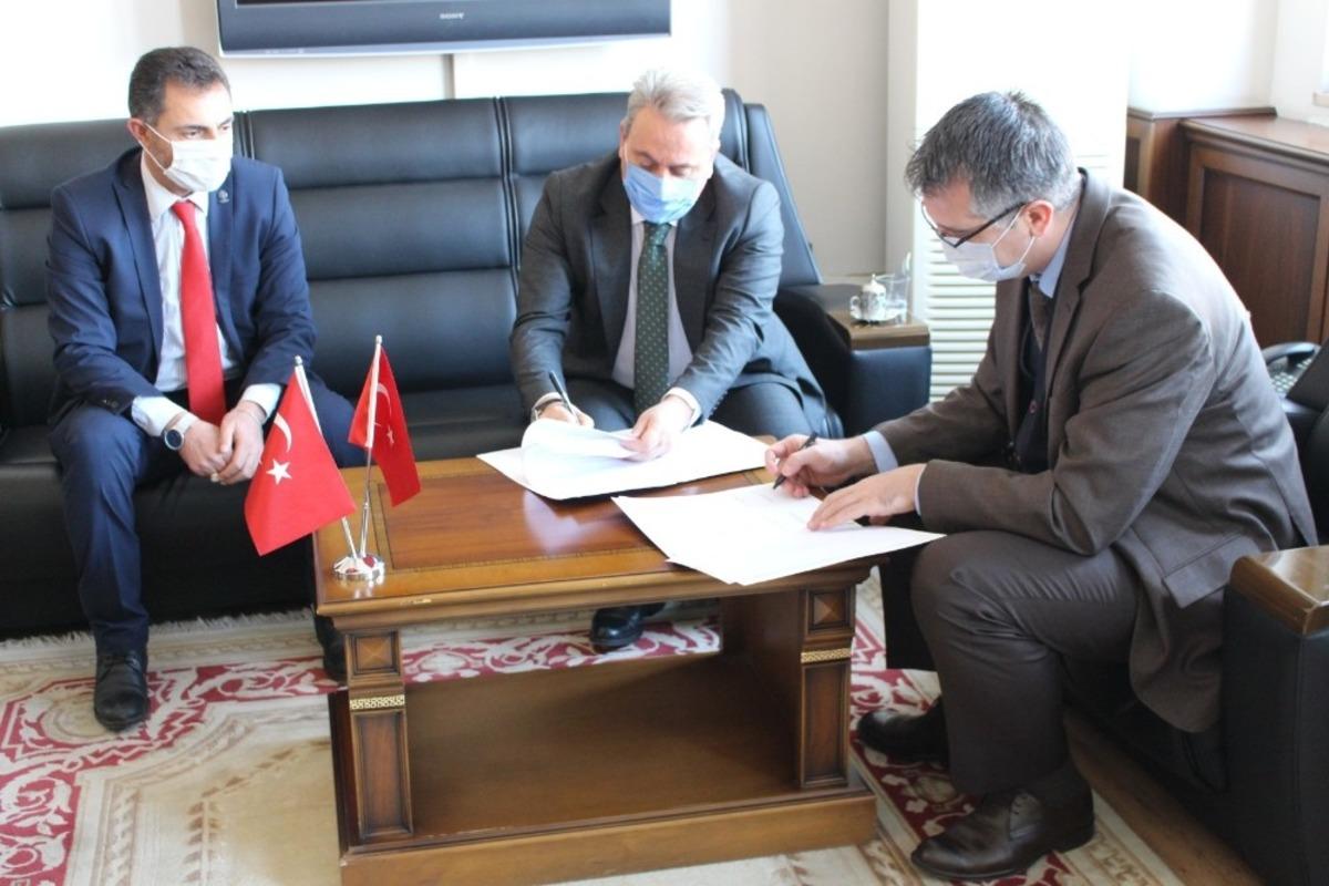 &Ouml;rnek proje i&ccedil;in imzalar atıldı