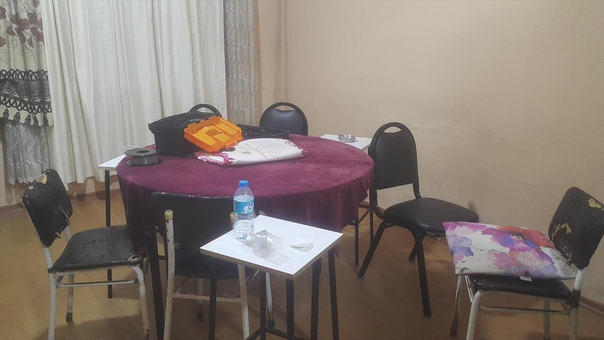 D&uuml;zce'de evde kumar oynayan 17 kişiye para cezası