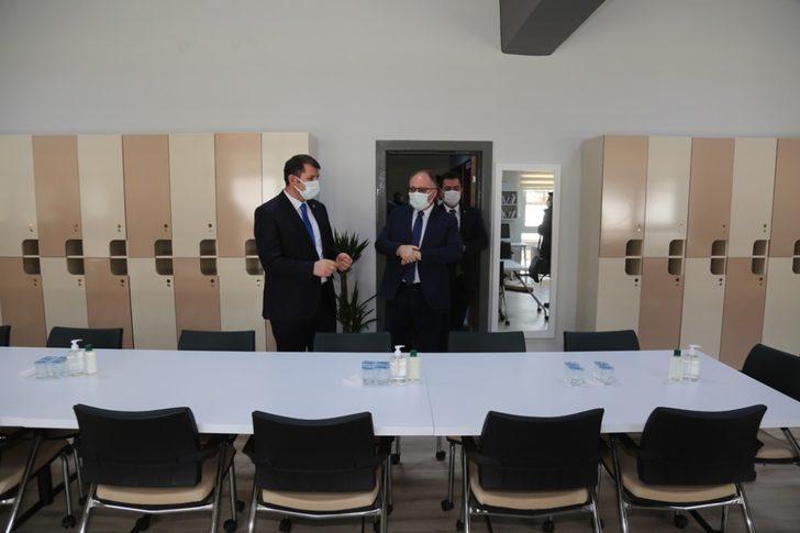 Sivas’ta öğretmen odaları yenileniyor G3