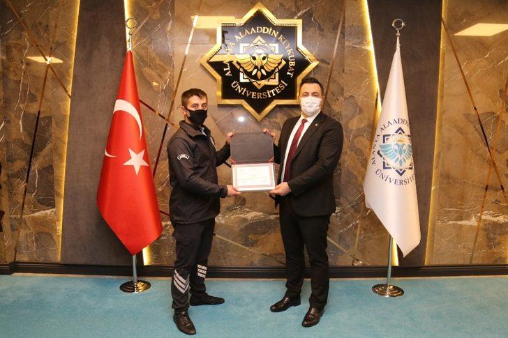 ALKÜ’de ilk kursiyerler sertifikalarını aldı G3