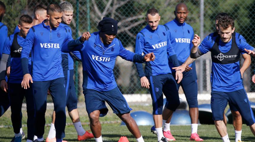 Trabzonspor kafilesi, İstanbul'a gitti