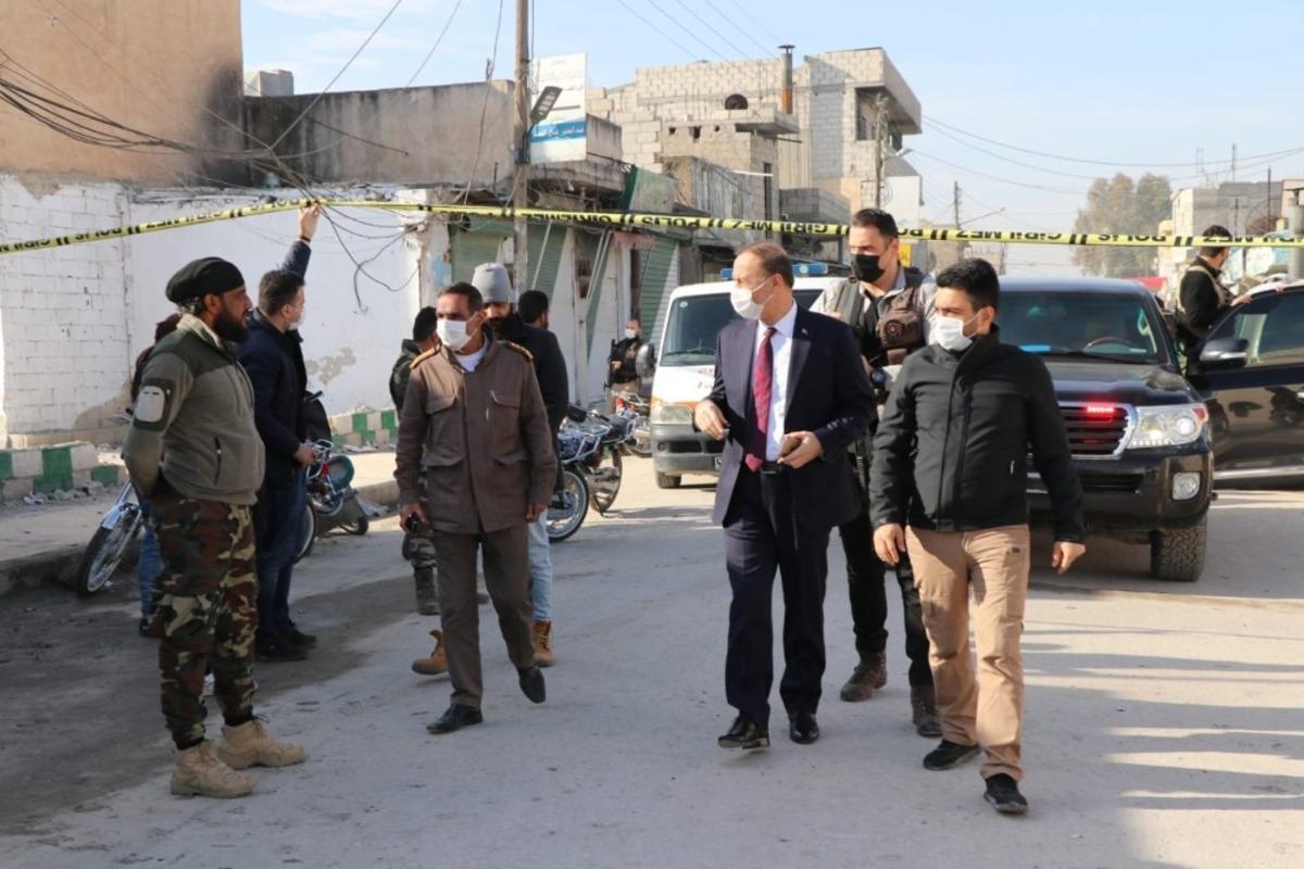 Şanlıurfa Valisi Erin patlama sonrası Telabyad&rsquo;da incelemelerde bulundu