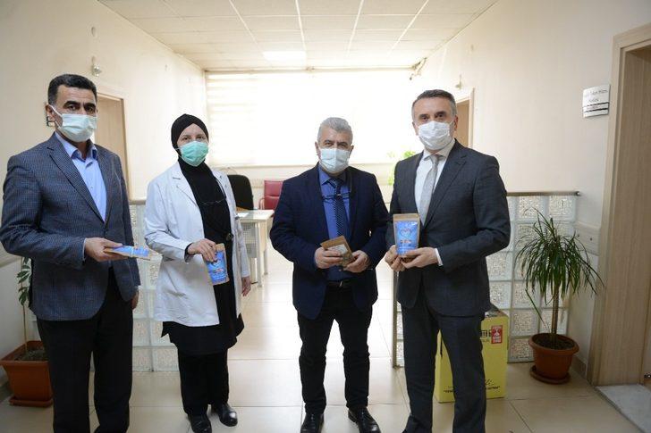 Çorum belediyesi’nden sağlık çalışanlarına kış çayı G3