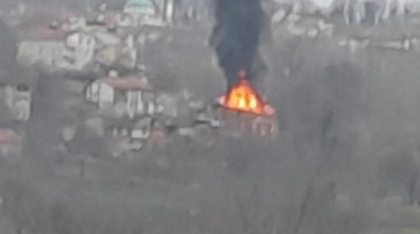 Çaycuma’da ev yangını