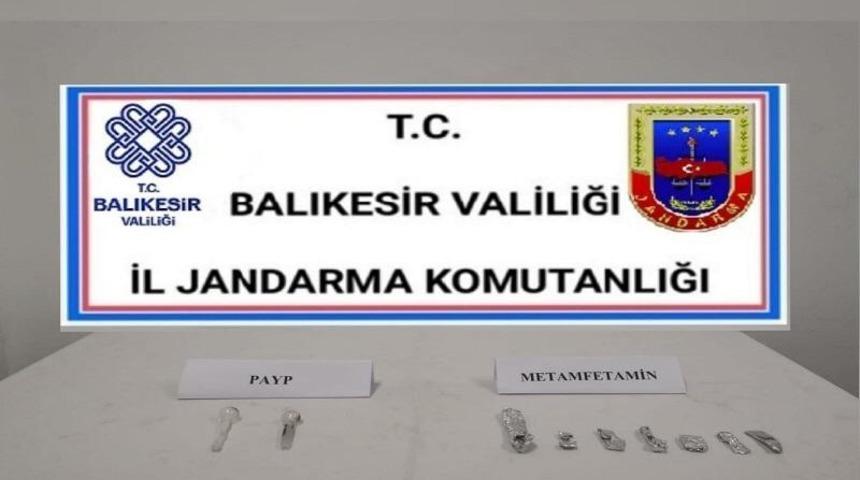 Ayvalık&rsquo;ta jandarmadan uyuşturucu operasyonu