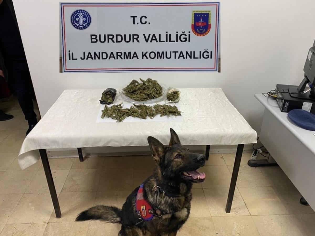 Sakladığı uyuşturucu madde, aracın bagajında bulundu