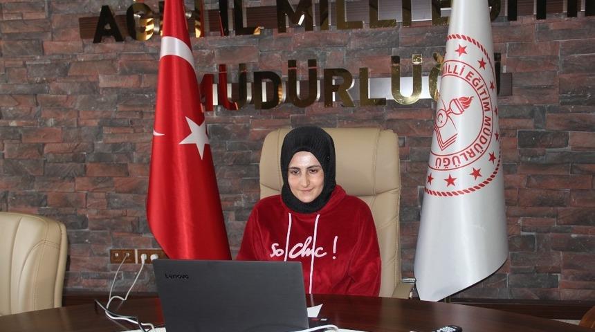 Ağrı&rsquo;da sınıf &ouml;ğretmenlerine y&ouml;nelik 64 saatlik STEM eğitimi d&uuml;zenlendi