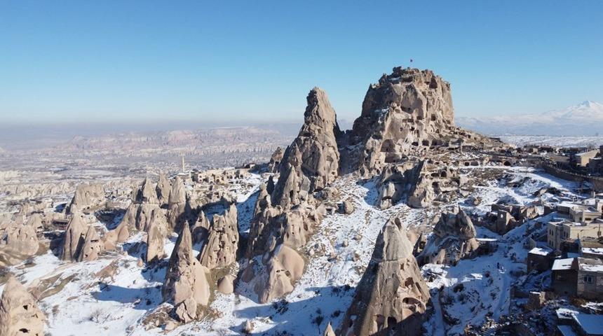 Kar altında bir masal diyarı: Kapadokya