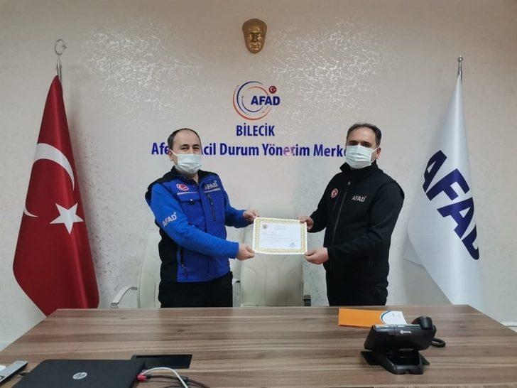 İzmir Valisi Köşger’den Bilecik AFAD personeline teşekkür mektubu G2